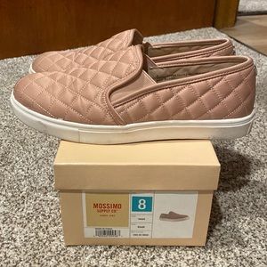 Mossimo blush slip on shoes